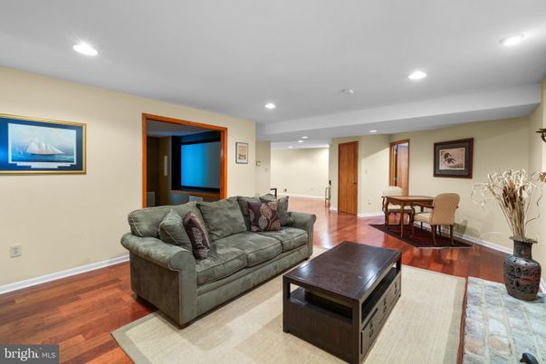 Dining room, Interior, Living room, Recessed Lighting, Wood Texture Flooring