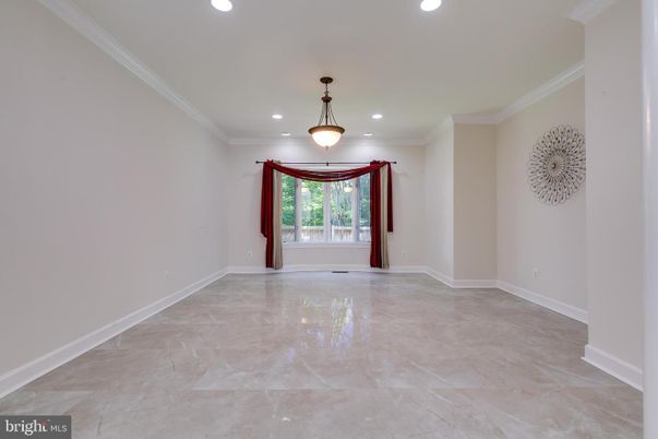 Empty room, Interior, Pendant Lights, Recessed Lighting