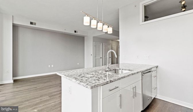 Interior, Kitchen, Pendant Lights, Wood Texture Flooring