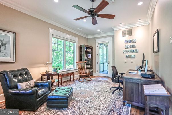 Home Office, Interior, Recessed Lighting, Wood Texture Flooring