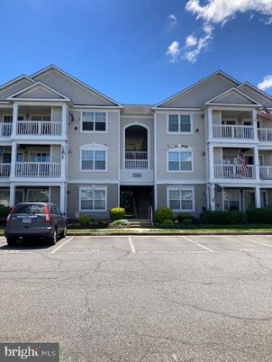 Exterior, Facade, Condo Building