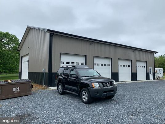 Detached Garage, Exterior
