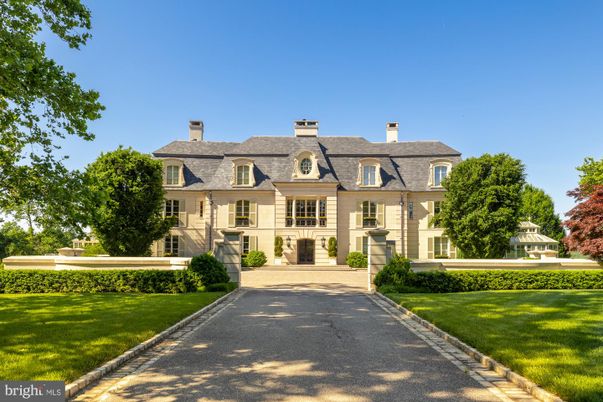 Backyard, Exterior, Facade, French Provincial