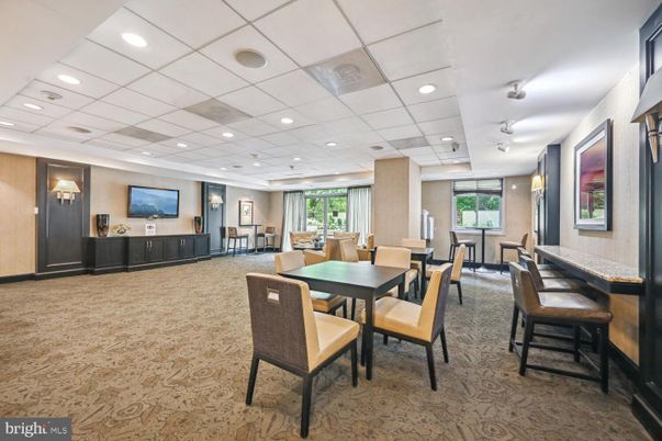 Dining room, Interior, Recessed Lighting