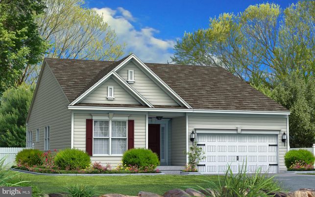 Attached, Exterior, Facade, Ranch