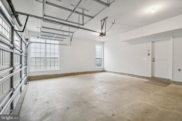 Garage, Interior