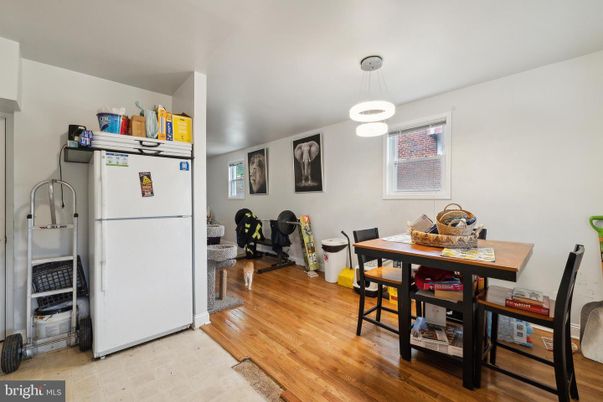 Dining room, Interior, Kitchen, Pendant Lights, Wood Texture Flooring