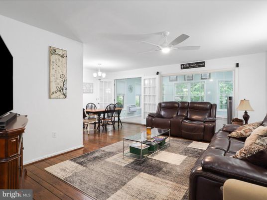 Chandelier, Dining room, Interior, Living room, Wood Texture Flooring
