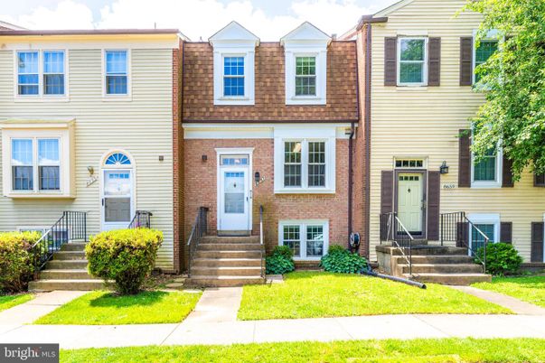 Exterior, Facade, Brick Facade, Rowhouse