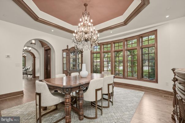 Chandelier, Dining room, Interior, Recessed Lighting, Wood Texture Flooring