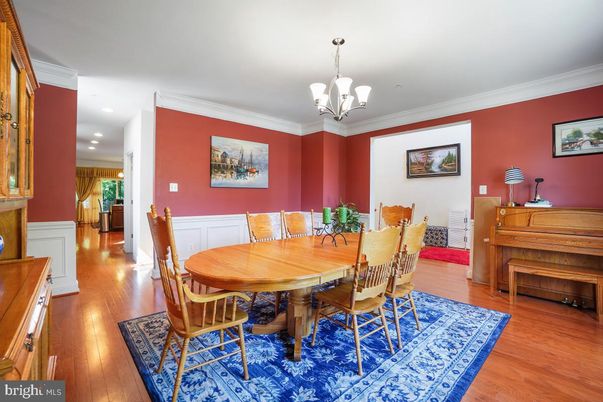 Chandelier, Dining room, Interior, Piano, Recessed Lighting, Wood Texture Flooring