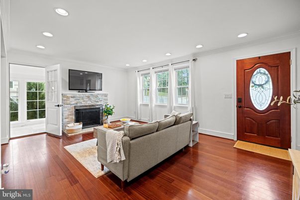 Fireplace, Interior, Living room, Recessed Lighting, Wood Texture Flooring