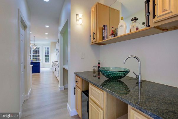Interior, Pendant Lights, Recessed Lighting, Wood Texture Flooring