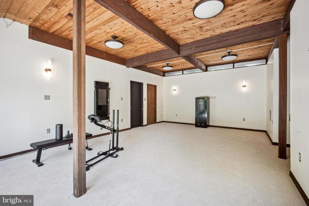 Fitness Equipment, Interior, Wooden Beams, Wooden Ceilings
