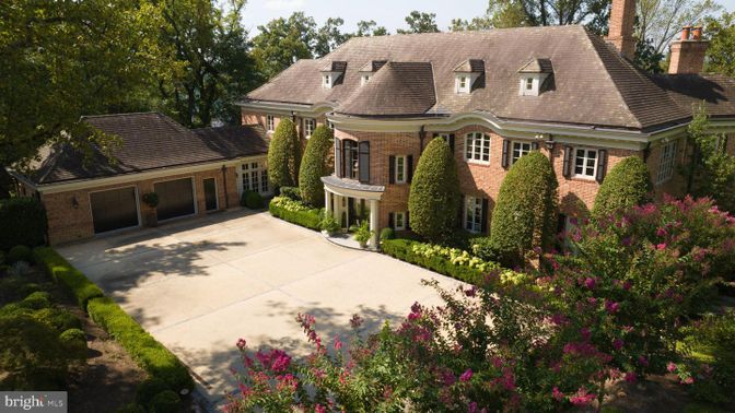 Exterior, Facade, Brick Facade, French Provincial