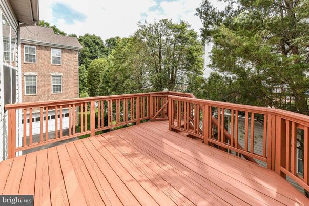 Exterior, Wood Texture Flooring
