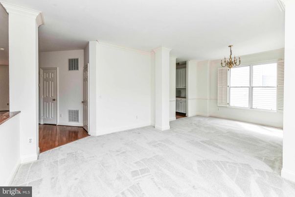 Chandelier, Empty room, Interior, Wood Texture Flooring