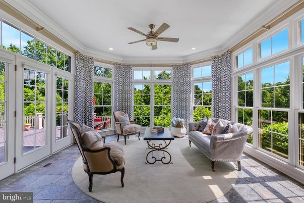 Interior, Living room, Recessed Lighting, Sun Room