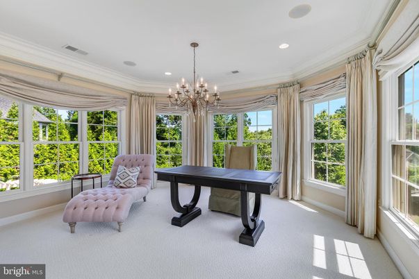 Chandelier, Game Room, Interior, Recessed Lighting