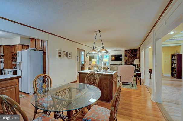 Dining room, Interior, Kitchen, Pendant Lights, Wood Texture Flooring