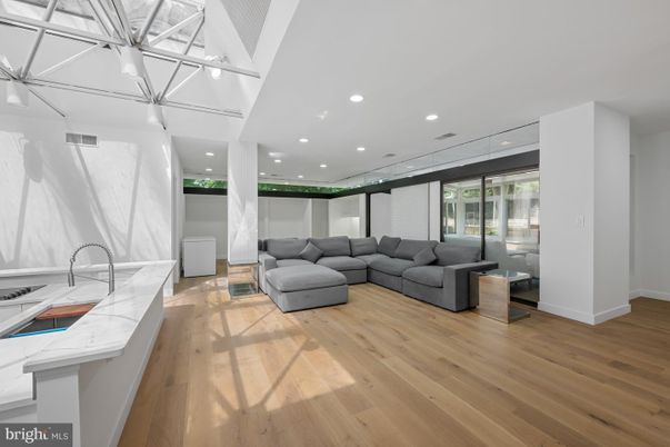 Interior, Kitchen, Living room, Pendant Lights, Recessed Lighting, Wood Texture Flooring
