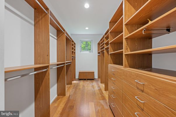 Interior, Recessed Lighting, Walk-in Closets, Wood Texture Flooring