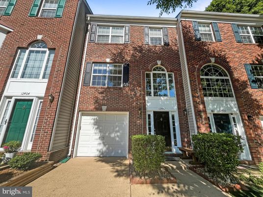 Attached, Exterior, Facade, Brick Facade, Rowhouse