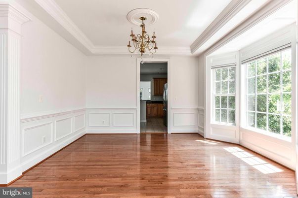 Chandelier, Empty room, Interior, Wood Texture Flooring