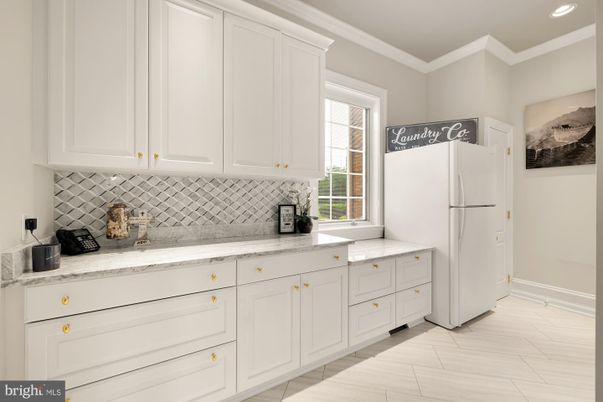 Interior, Kitchen, Marble, Recessed Lighting