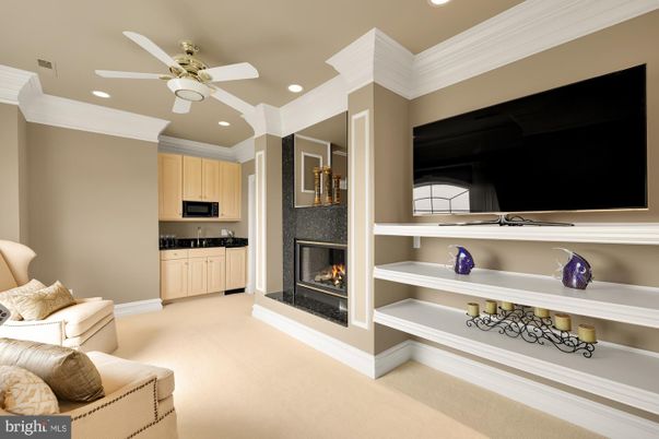 Fireplace, Interior, Recessed Lighting