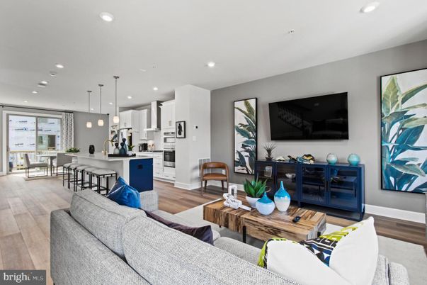 Dining room, Interior, Kitchen, Living room, Pendant Lights, Recessed Lighting, Stainless Steel Appliances, Wood Texture Flooring