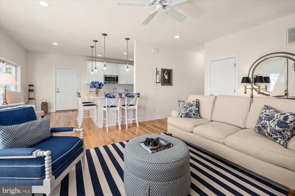 Dining room, Interior, Kitchen, Living room, Pendant Lights, Recessed Lighting, Wood Texture Flooring