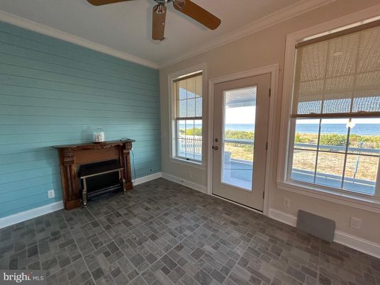 Empty room, Fireplace, Interior