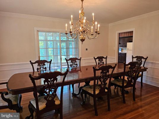 Chandelier, Dining room, Interior, Wood Texture Flooring