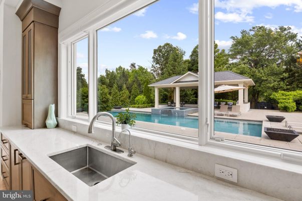 Exterior, Interior, Pool