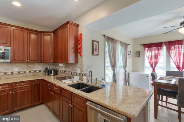 Dining room, Interior, Kitchen, Recessed Lighting