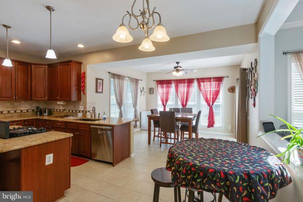 Dining room, Interior, Kitchen, Pendant Lights, Recessed Lighting