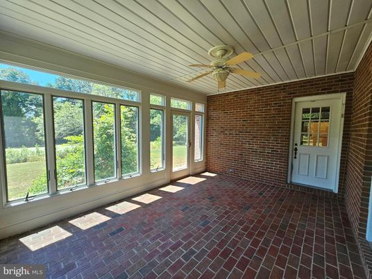 Empty room, Interior, Stone Walls, Sun Room