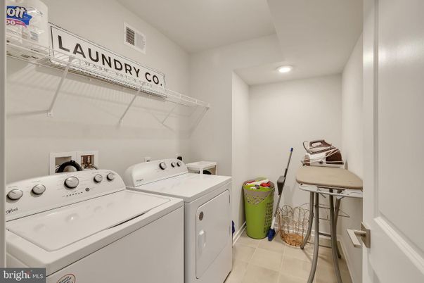 Interior, Recessed Lighting, Washer