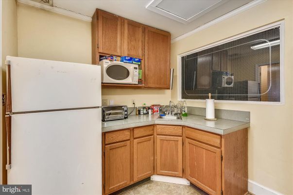 Interior, Kitchen, Tile Countertops