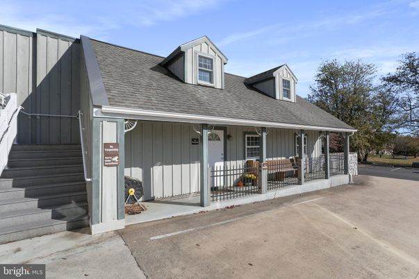 Exterior, Facade, Cape Cod