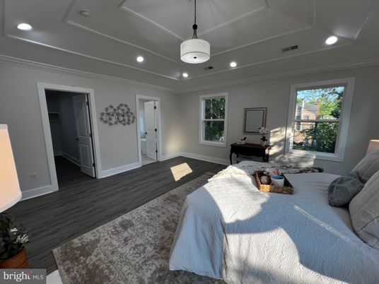 Bedroom, Interior, Pendant Lights, Recessed Lighting, Wood Texture Flooring