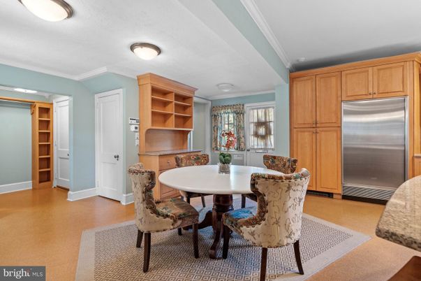 Dining room, Interior, Kitchen, Stainless Steel Appliances, Wood Texture Flooring