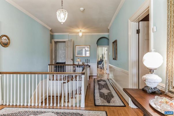 Interior, Pendant Lights, Wood Texture Flooring