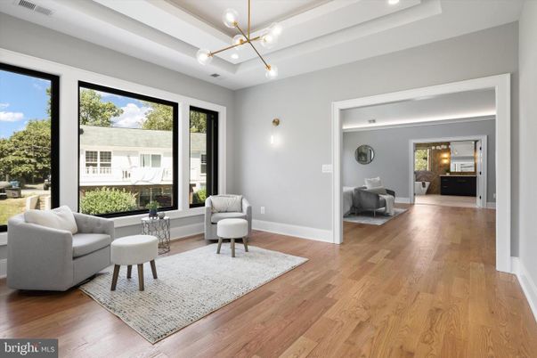 Interior, Pendant Lights, Wood Texture Flooring