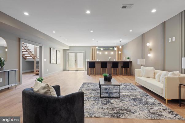 Interior, Living room, Pendant Lights, Recessed Lighting, Wood Texture Flooring