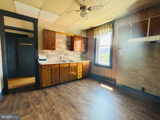 Interior, Kitchen, Wood Texture Flooring