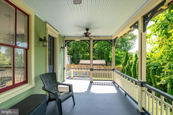 Exterior, Sun Room