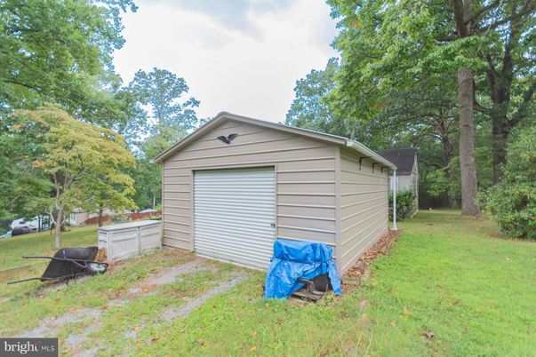 Backyard, Detached Garage, Exterior