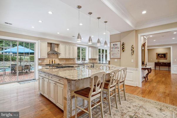 Dining room, Interior, Kitchen, Pendant Lights, Recessed Lighting, Wood Texture Flooring